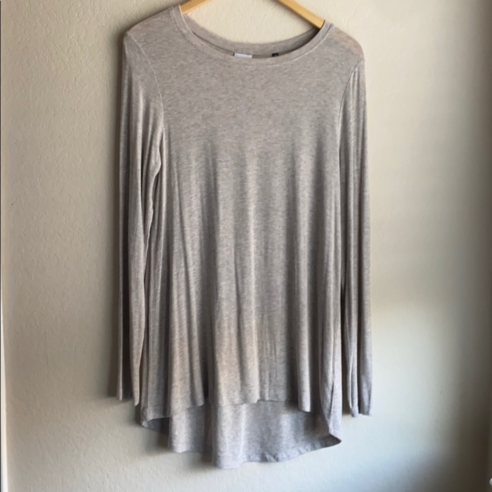 Cabi long sleeved tee